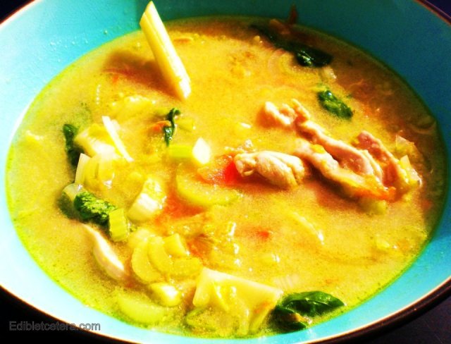 Chicken soup with lemongrass and basil