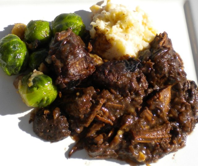 BLOG Beef with Guinness & Pickled walnuts 004